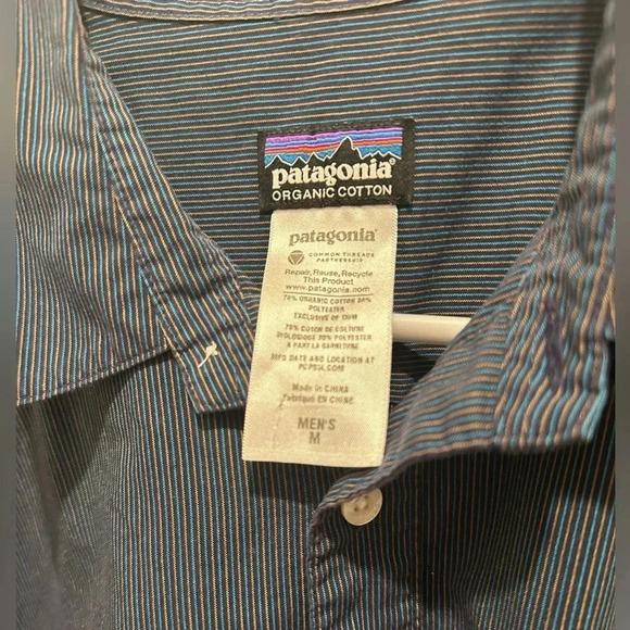 Patagonia Men’s Button Down Shirt - Picture 2 of 3